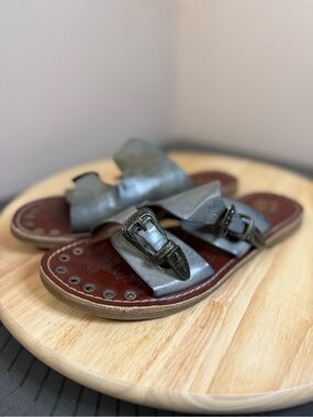 Vintage 93 women’s sandals